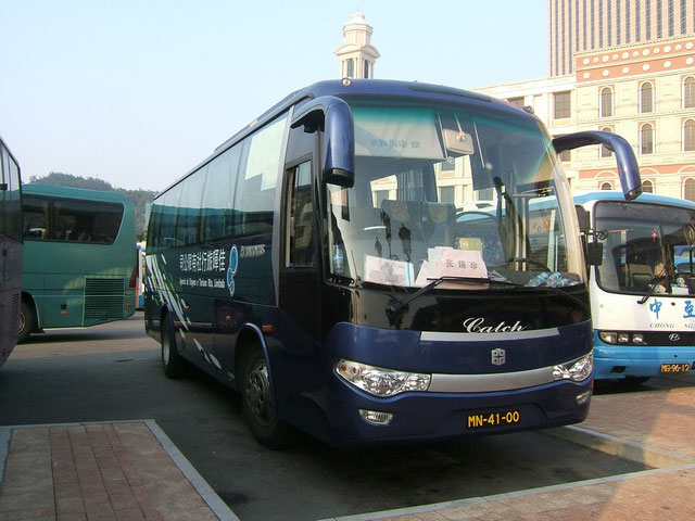 企業(yè)班車是買車還是班車租賃？（班車租賃公司）